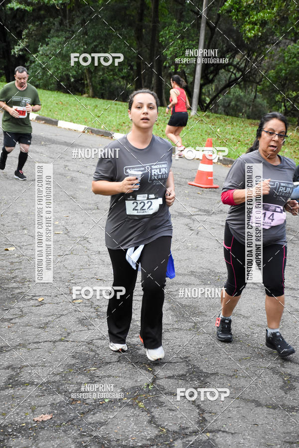 Compre as suas fotos do eventoSantander Track & Field Run Series - Plaza Sul - Jardim Botnico no Fotop