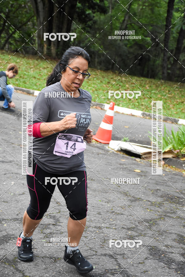 Compre as suas fotos do eventoSantander Track & Field Run Series - Plaza Sul - Jardim Botnico no Fotop