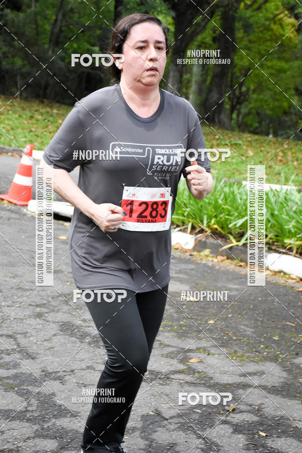 Buy your photos of the eventSantander Track & Field Run Series - Plaza Sul - Jardim Botnico on Fotop