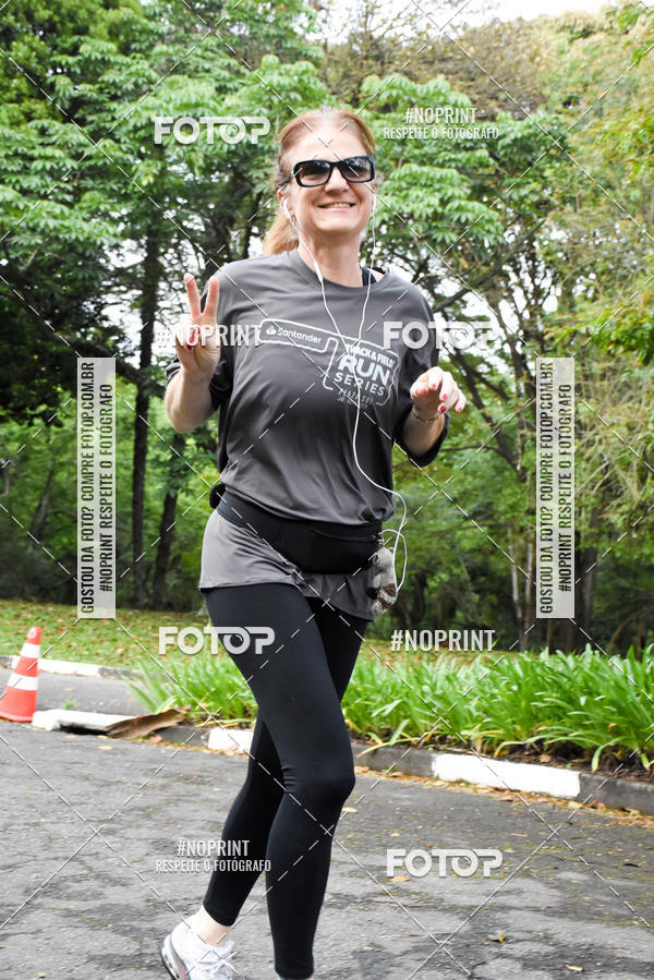 Buy your photos of the eventSantander Track & Field Run Series - Plaza Sul - Jardim Botnico on Fotop
