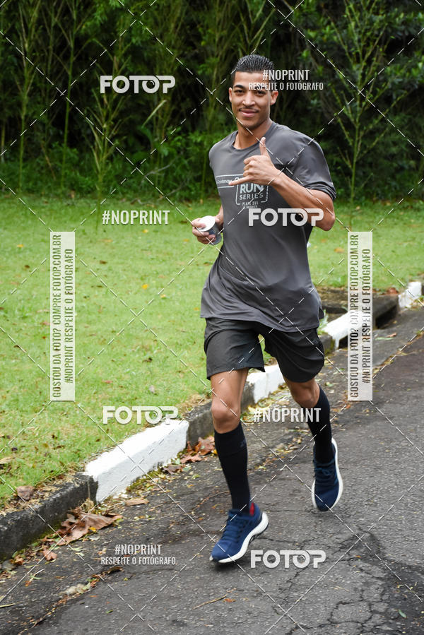 Buy your photos of the eventSantander Track & Field Run Series - Plaza Sul - Jardim Bot�nico on Fotop