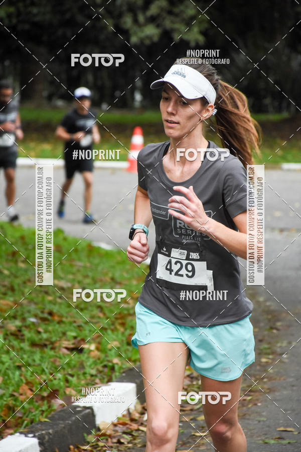 Buy your photos of the eventSantander Track & Field Run Series - Plaza Sul - Jardim Bot�nico on Fotop
