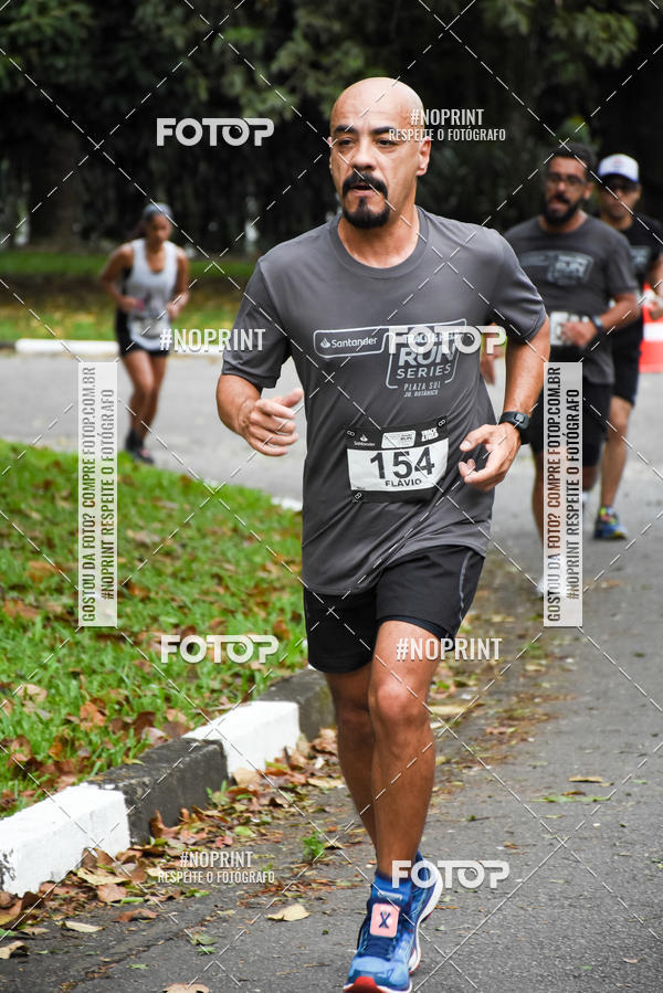 Buy your photos of the eventSantander Track & Field Run Series - Plaza Sul - Jardim Bot�nico on Fotop