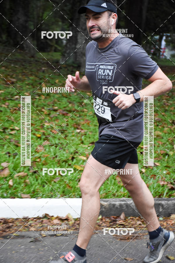 Buy your photos of the eventSantander Track & Field Run Series - Plaza Sul - Jardim Bot�nico on Fotop