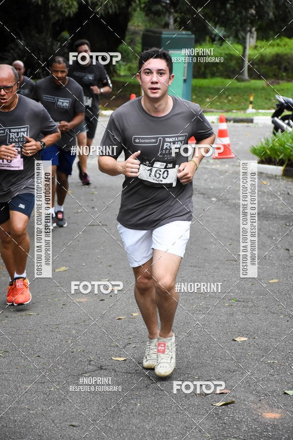Buy your photos of the eventSantander Track & Field Run Series - Plaza Sul - Jardim Bot�nico on Fotop