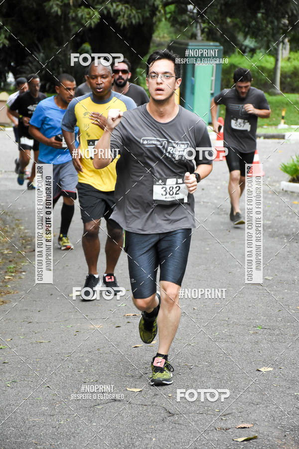 Buy your photos of the eventSantander Track & Field Run Series - Plaza Sul - Jardim Bot�nico on Fotop