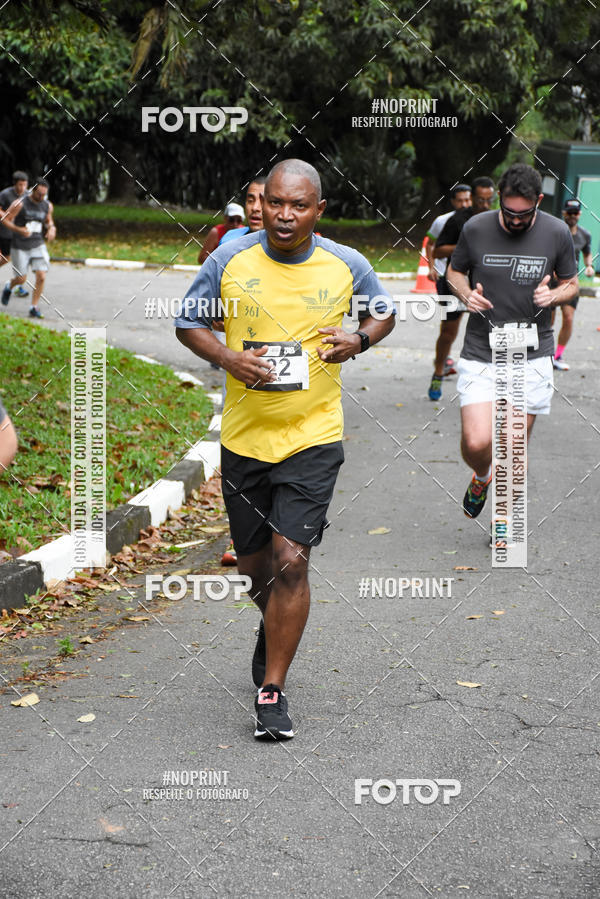 Buy your photos of the eventSantander Track & Field Run Series - Plaza Sul - Jardim Bot�nico on Fotop
