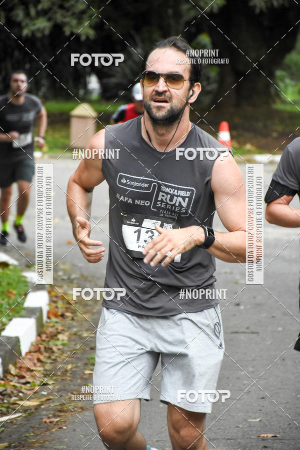 Buy your photos of the eventSantander Track & Field Run Series - Plaza Sul - Jardim Bot�nico on Fotop