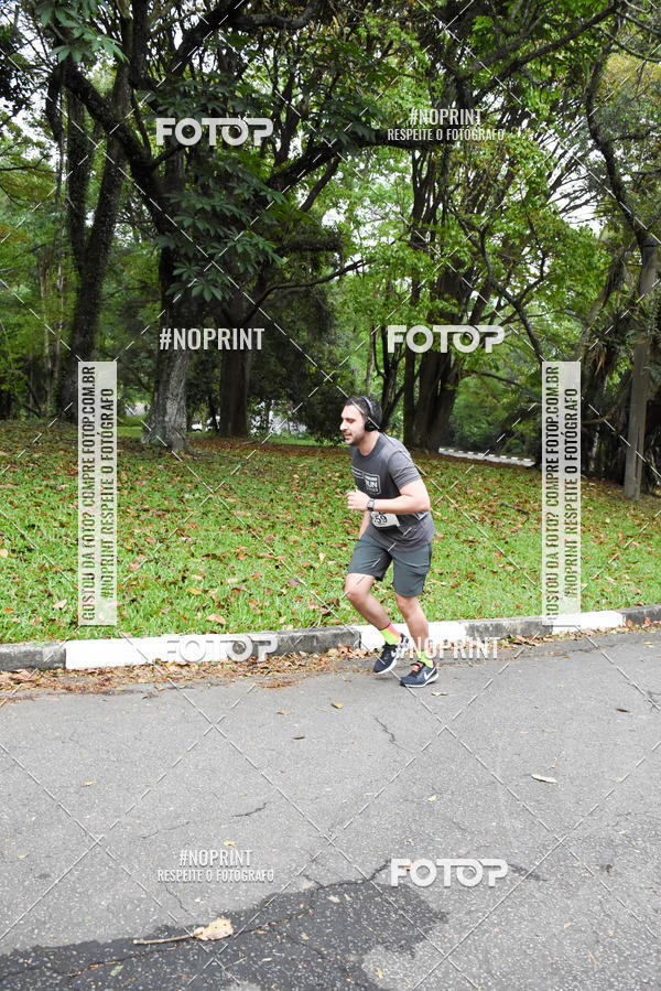 Buy your photos of the eventSantander Track & Field Run Series - Plaza Sul - Jardim Bot�nico on Fotop