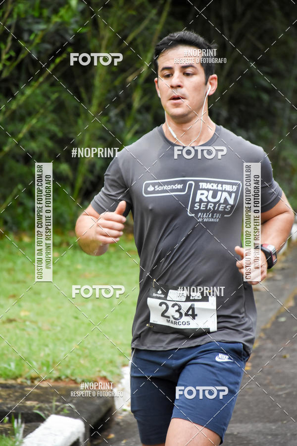 Buy your photos of the eventSantander Track & Field Run Series - Plaza Sul - Jardim Bot�nico on Fotop