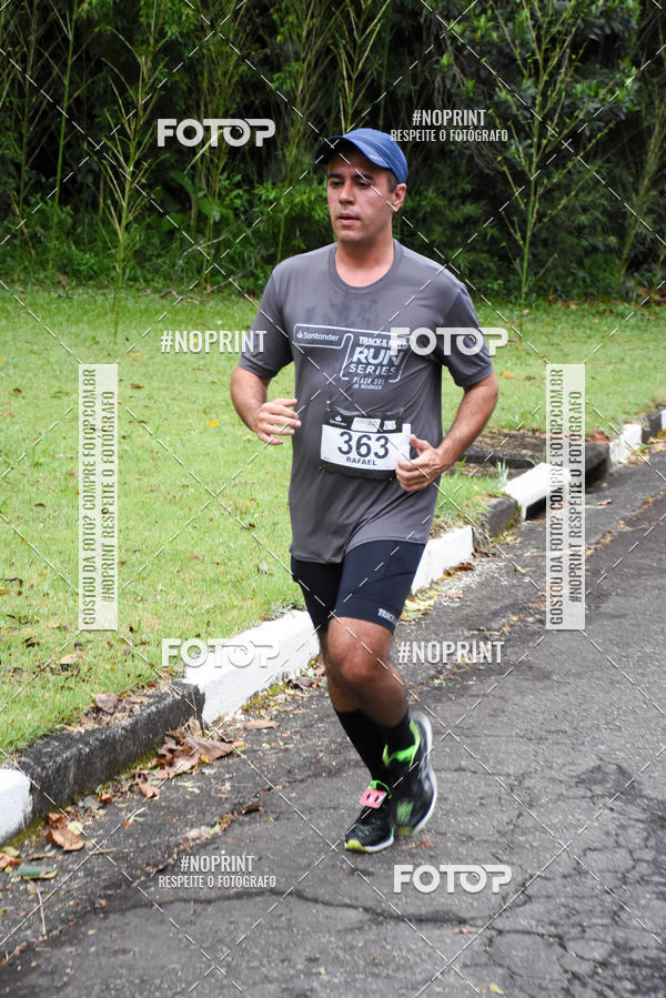 Buy your photos of the eventSantander Track & Field Run Series - Plaza Sul - Jardim Bot�nico on Fotop