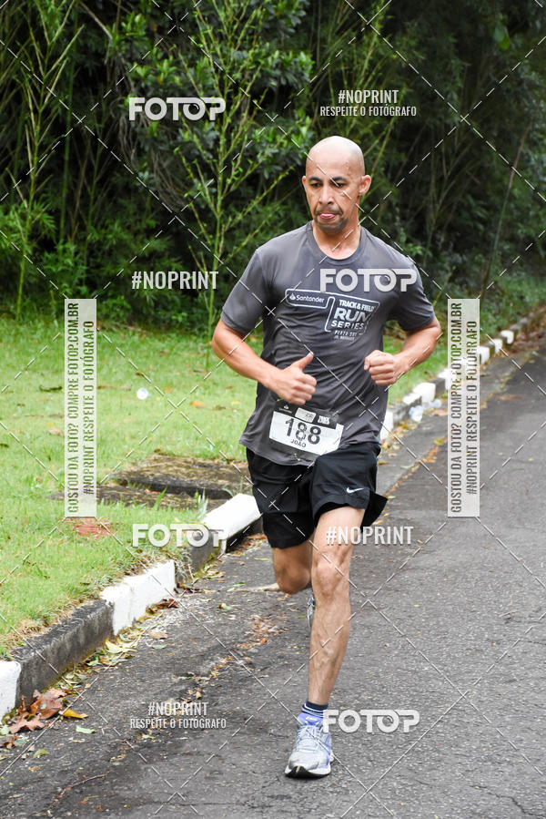 Buy your photos of the eventSantander Track & Field Run Series - Plaza Sul - Jardim Bot�nico on Fotop