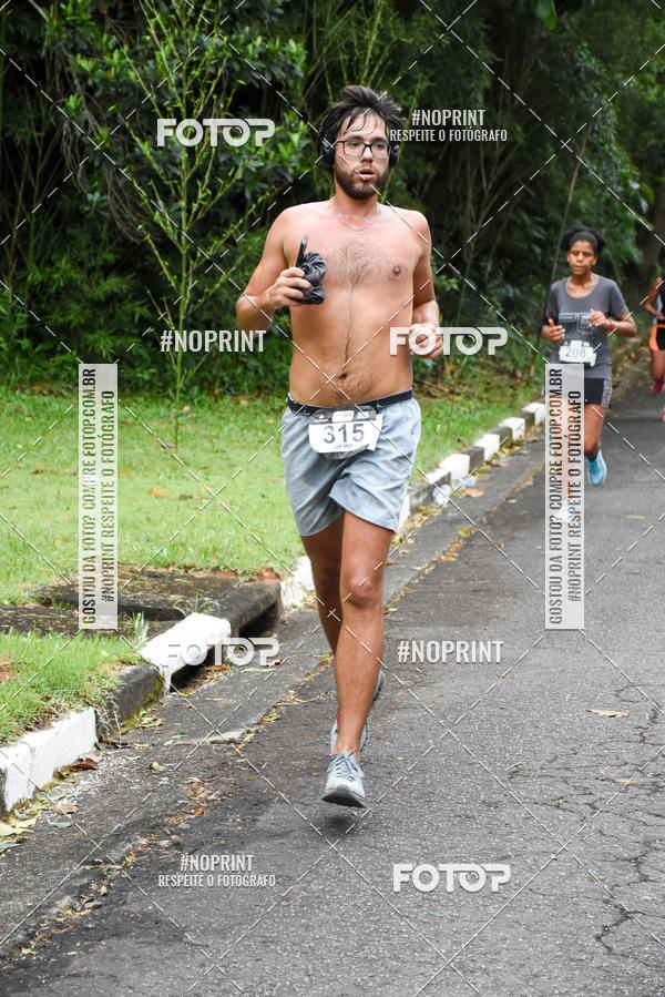 Buy your photos of the eventSantander Track & Field Run Series - Plaza Sul - Jardim Bot�nico on Fotop