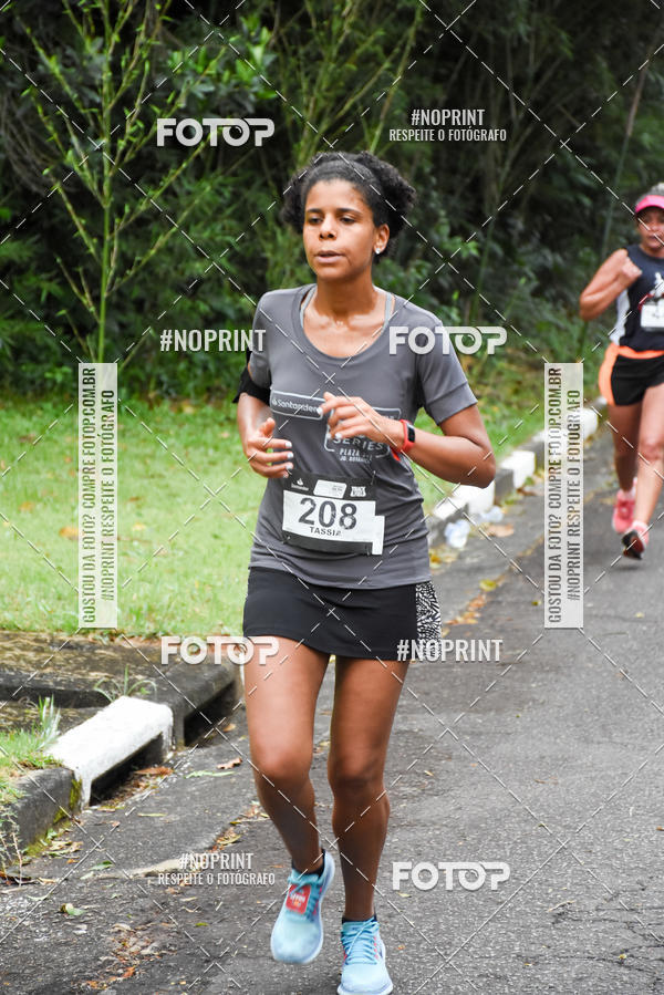 Buy your photos of the eventSantander Track & Field Run Series - Plaza Sul - Jardim Bot�nico on Fotop