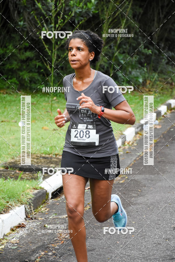Buy your photos of the eventSantander Track & Field Run Series - Plaza Sul - Jardim Bot�nico on Fotop