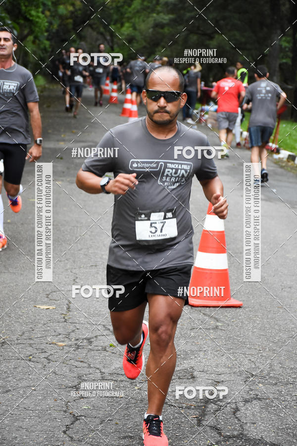 Buy your photos of the eventSantander Track & Field Run Series - Plaza Sul - Jardim Bot�nico on Fotop