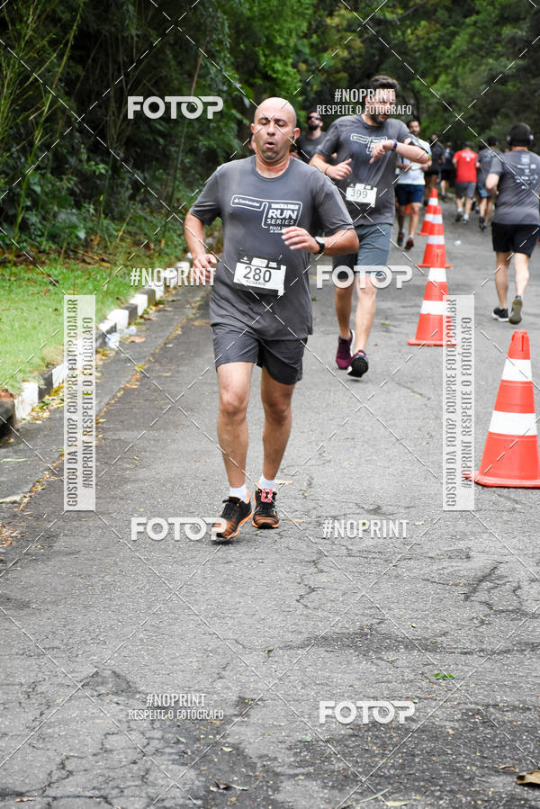 Buy your photos of the eventSantander Track & Field Run Series - Plaza Sul - Jardim Bot�nico on Fotop