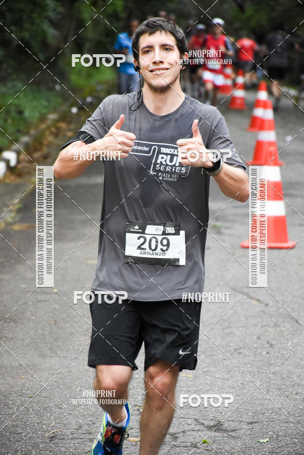 Buy your photos of the eventSantander Track & Field Run Series - Plaza Sul - Jardim Bot�nico on Fotop