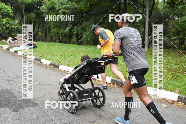 Buy your photos of the eventSantander Track & Field Run Series - Plaza Sul - Jardim Bot�nico on Fotop