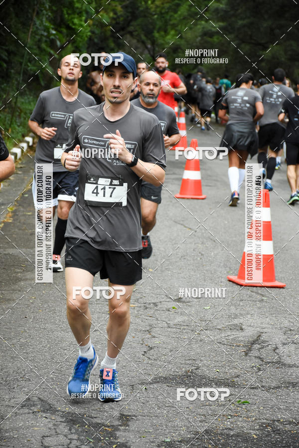 Buy your photos of the eventSantander Track & Field Run Series - Plaza Sul - Jardim Bot�nico on Fotop