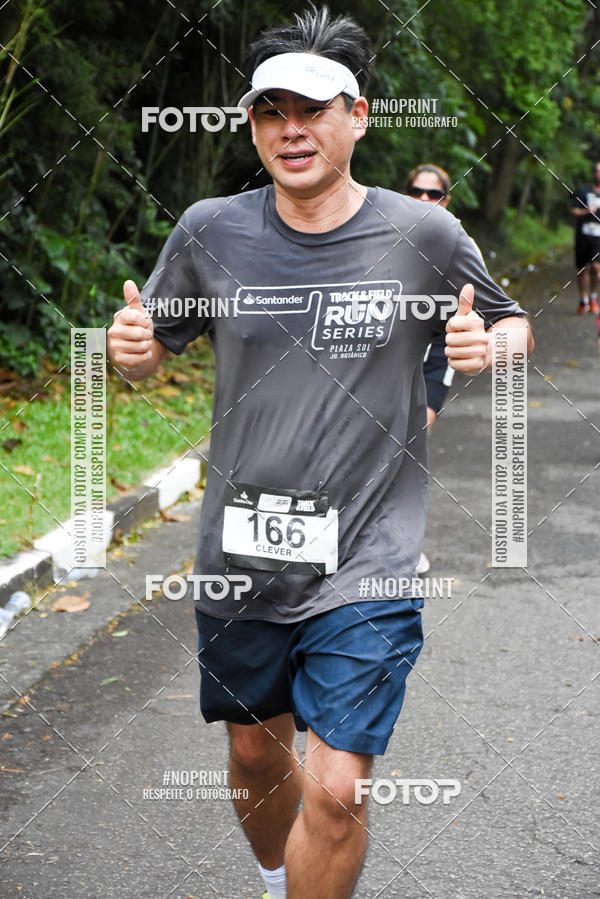 Buy your photos of the eventSantander Track & Field Run Series - Plaza Sul - Jardim Bot�nico on Fotop