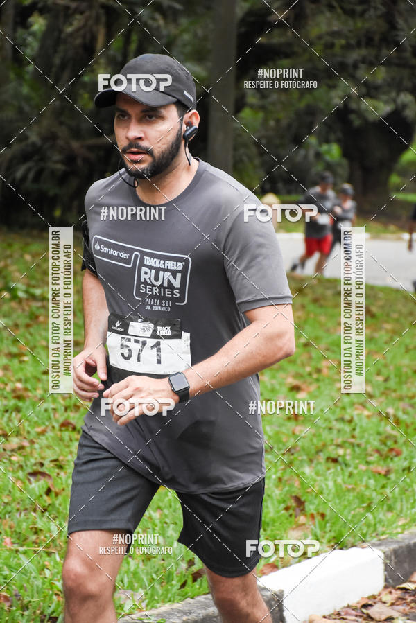 Buy your photos of the eventSantander Track & Field Run Series - Plaza Sul - Jardim Bot�nico on Fotop