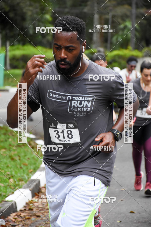 Buy your photos of the eventSantander Track & Field Run Series - Plaza Sul - Jardim Bot�nico on Fotop
