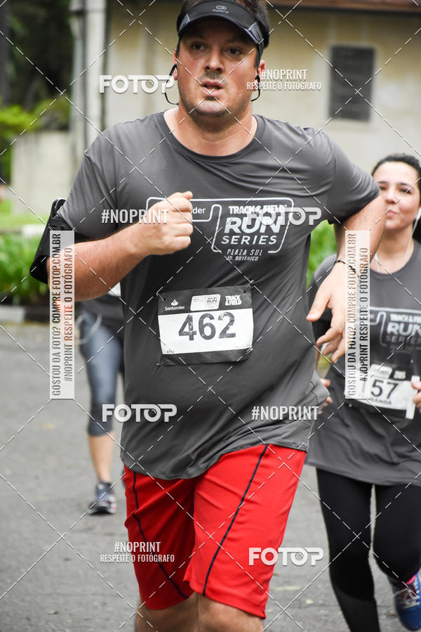Buy your photos of the eventSantander Track & Field Run Series - Plaza Sul - Jardim Bot�nico on Fotop