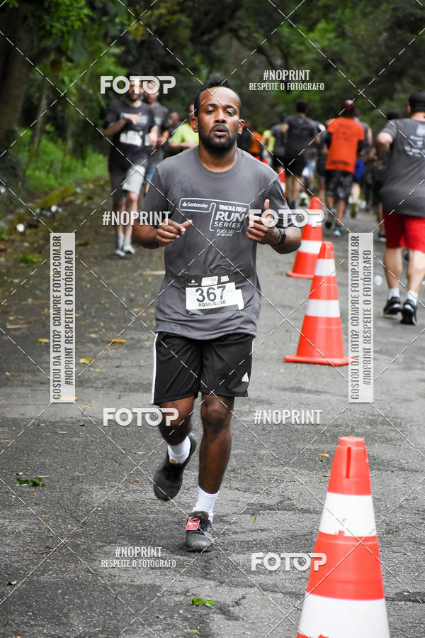 Buy your photos of the eventSantander Track & Field Run Series - Plaza Sul - Jardim Bot�nico on Fotop