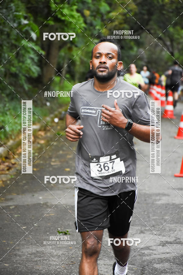 Buy your photos of the eventSantander Track & Field Run Series - Plaza Sul - Jardim Bot�nico on Fotop