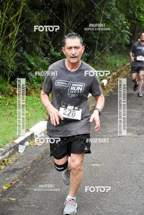 Buy your photos of the eventSantander Track & Field Run Series - Plaza Sul - Jardim Bot�nico on Fotop