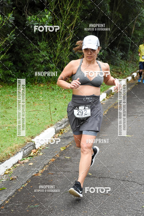 Buy your photos of the eventSantander Track & Field Run Series - Plaza Sul - Jardim Bot�nico on Fotop