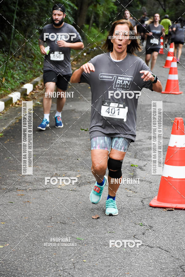 Buy your photos of the eventSantander Track & Field Run Series - Plaza Sul - Jardim Bot�nico on Fotop