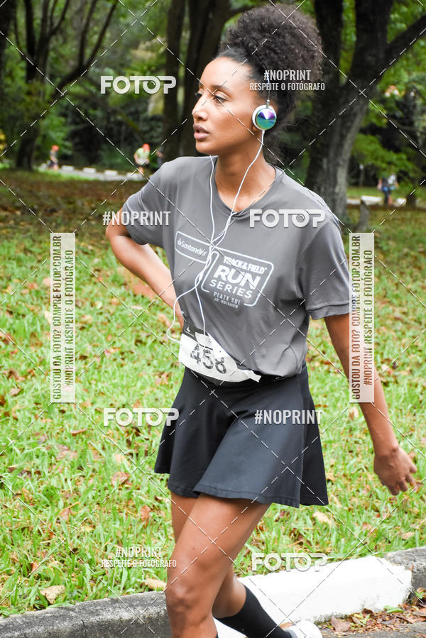 Buy your photos of the eventSantander Track & Field Run Series - Plaza Sul - Jardim Bot�nico on Fotop