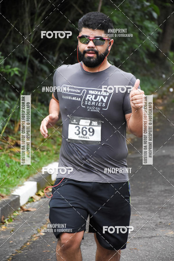 Buy your photos of the eventSantander Track & Field Run Series - Plaza Sul - Jardim Bot�nico on Fotop