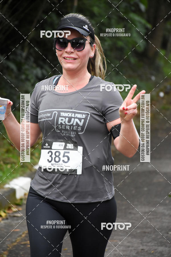 Buy your photos of the eventSantander Track & Field Run Series - Plaza Sul - Jardim Bot�nico on Fotop