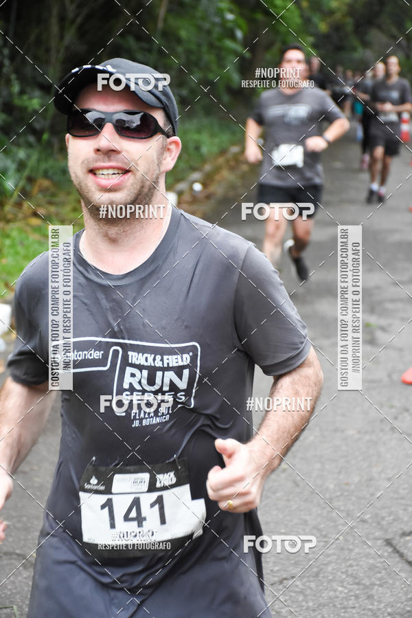 Buy your photos of the eventSantander Track & Field Run Series - Plaza Sul - Jardim Bot�nico on Fotop