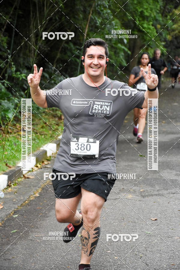 Buy your photos of the eventSantander Track & Field Run Series - Plaza Sul - Jardim Bot�nico on Fotop