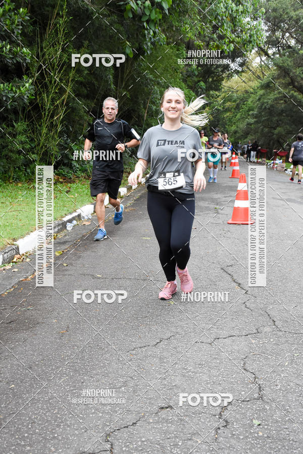 Buy your photos of the eventSantander Track & Field Run Series - Plaza Sul - Jardim Bot�nico on Fotop