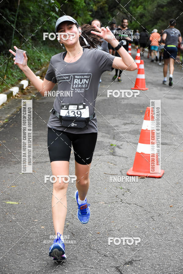 Buy your photos of the eventSantander Track & Field Run Series - Plaza Sul - Jardim Bot�nico on Fotop