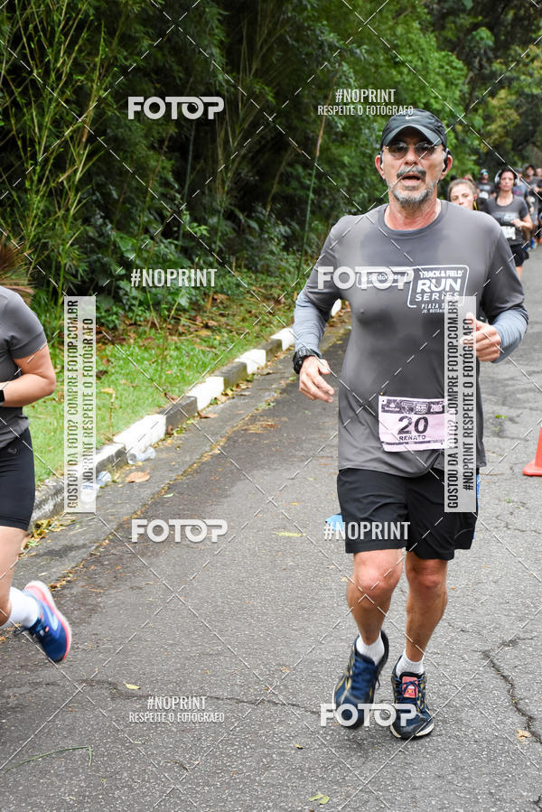 Buy your photos of the eventSantander Track & Field Run Series - Plaza Sul - Jardim Bot�nico on Fotop