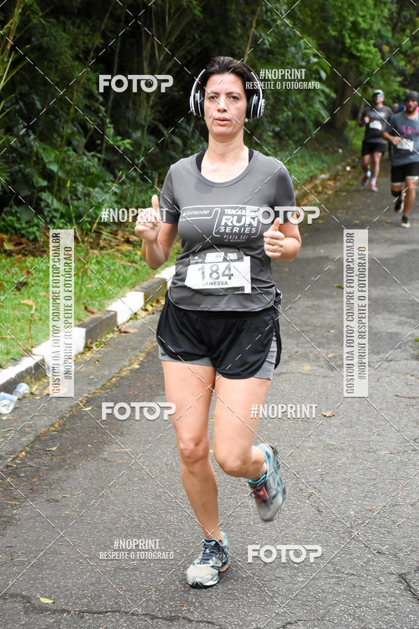 Buy your photos of the eventSantander Track & Field Run Series - Plaza Sul - Jardim Bot�nico on Fotop