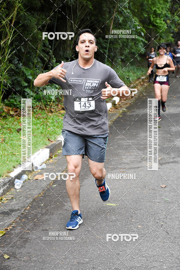 Buy your photos of the eventSantander Track & Field Run Series - Plaza Sul - Jardim Bot�nico on Fotop