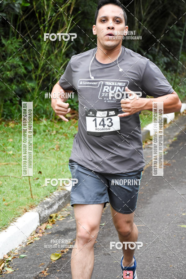 Buy your photos of the eventSantander Track & Field Run Series - Plaza Sul - Jardim Bot�nico on Fotop