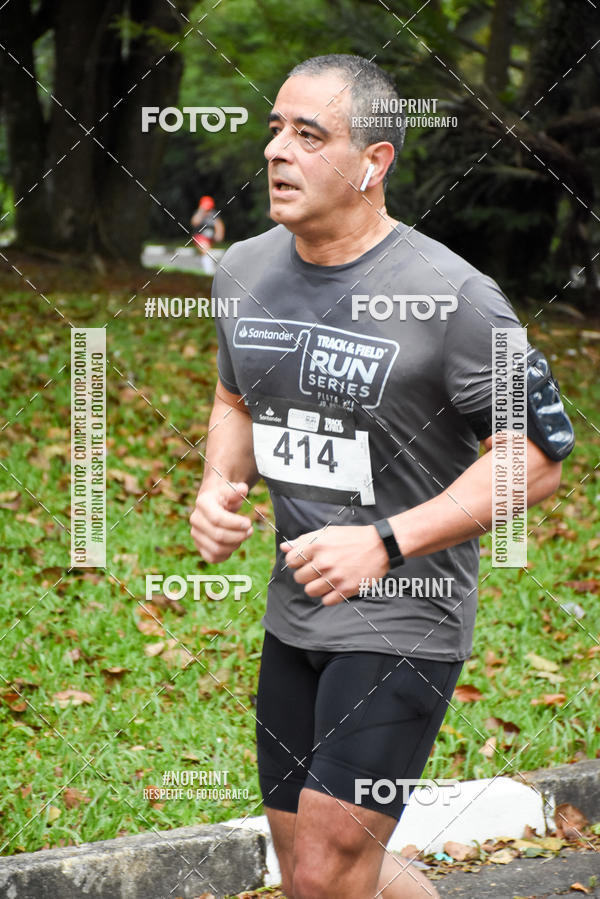 Buy your photos of the eventSantander Track & Field Run Series - Plaza Sul - Jardim Bot�nico on Fotop