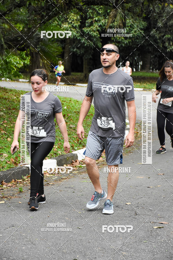 Buy your photos of the eventSantander Track & Field Run Series - Plaza Sul - Jardim Bot�nico on Fotop