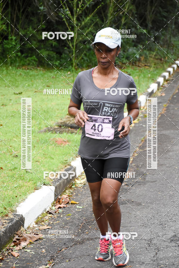 Buy your photos of the eventSantander Track & Field Run Series - Plaza Sul - Jardim Bot�nico on Fotop