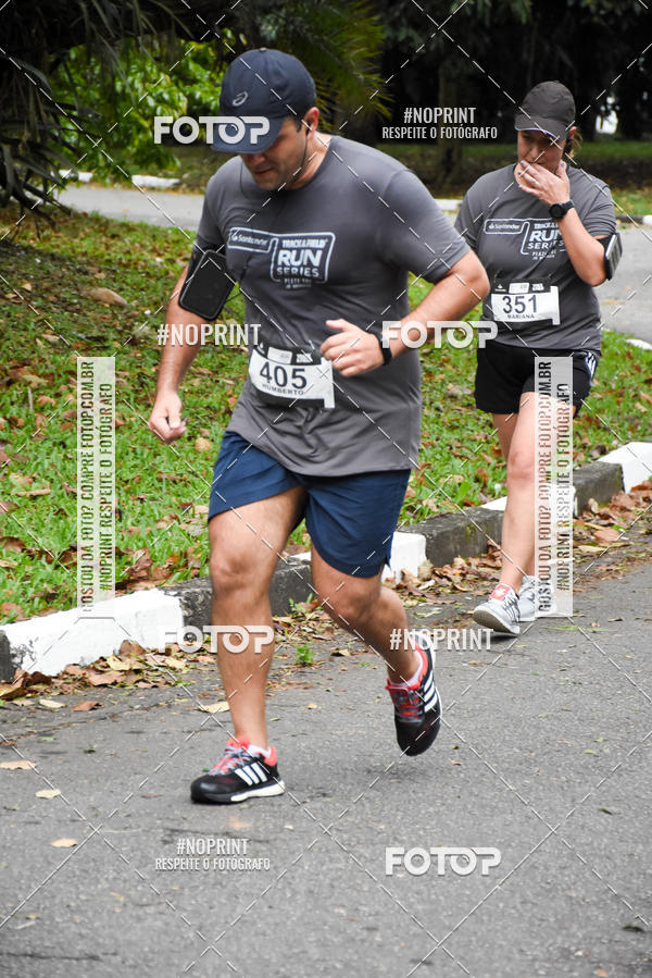 Buy your photos of the eventSantander Track & Field Run Series - Plaza Sul - Jardim Botnico on Fotop