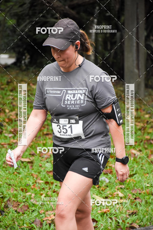 Buy your photos of the eventSantander Track & Field Run Series - Plaza Sul - Jardim Botnico on Fotop