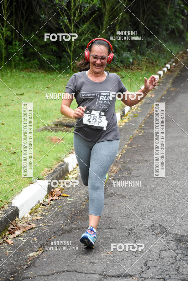 Compre as suas fotos do eventoSantander Track & Field Run Series - Plaza Sul - Jardim Botnico no Fotop